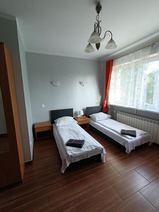 Pokoje Pod Swierkiem Swarzedz Luaran gambar