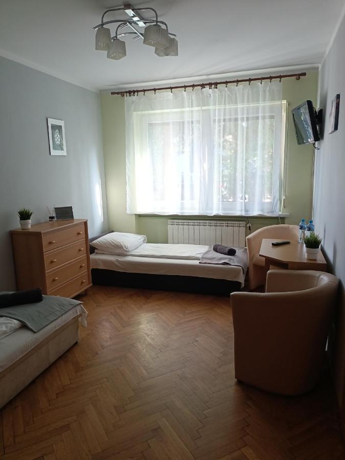 Pokoje Pod Swierkiem Swarzedz Luaran gambar